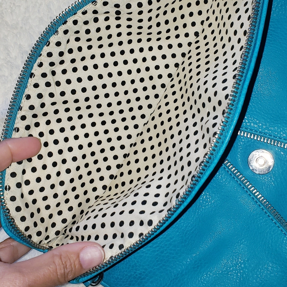 B Blue Clutch - Picture 9 of 12